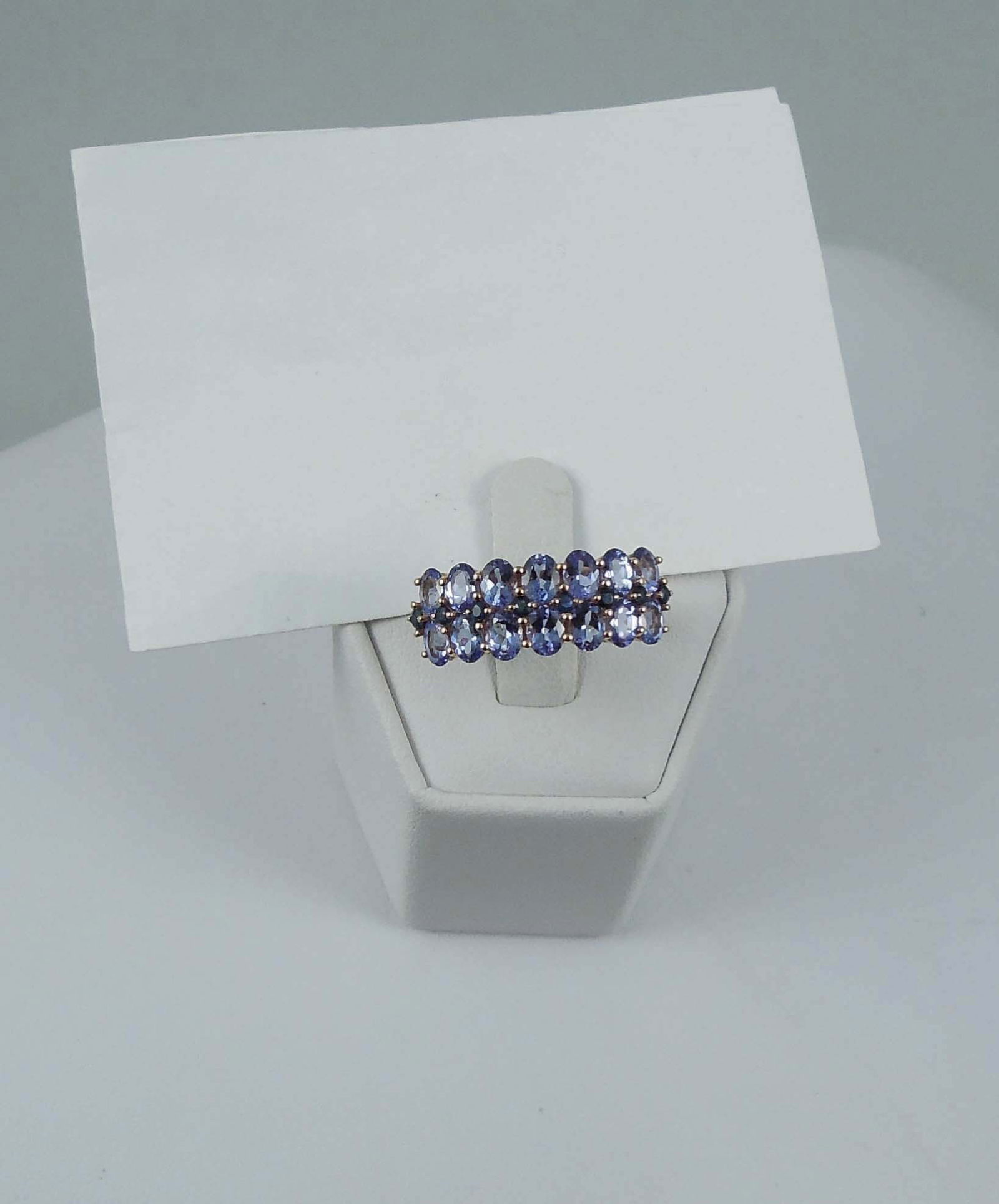 LADIES 14K Y.G. & TANZANITE RING (1 of 1)