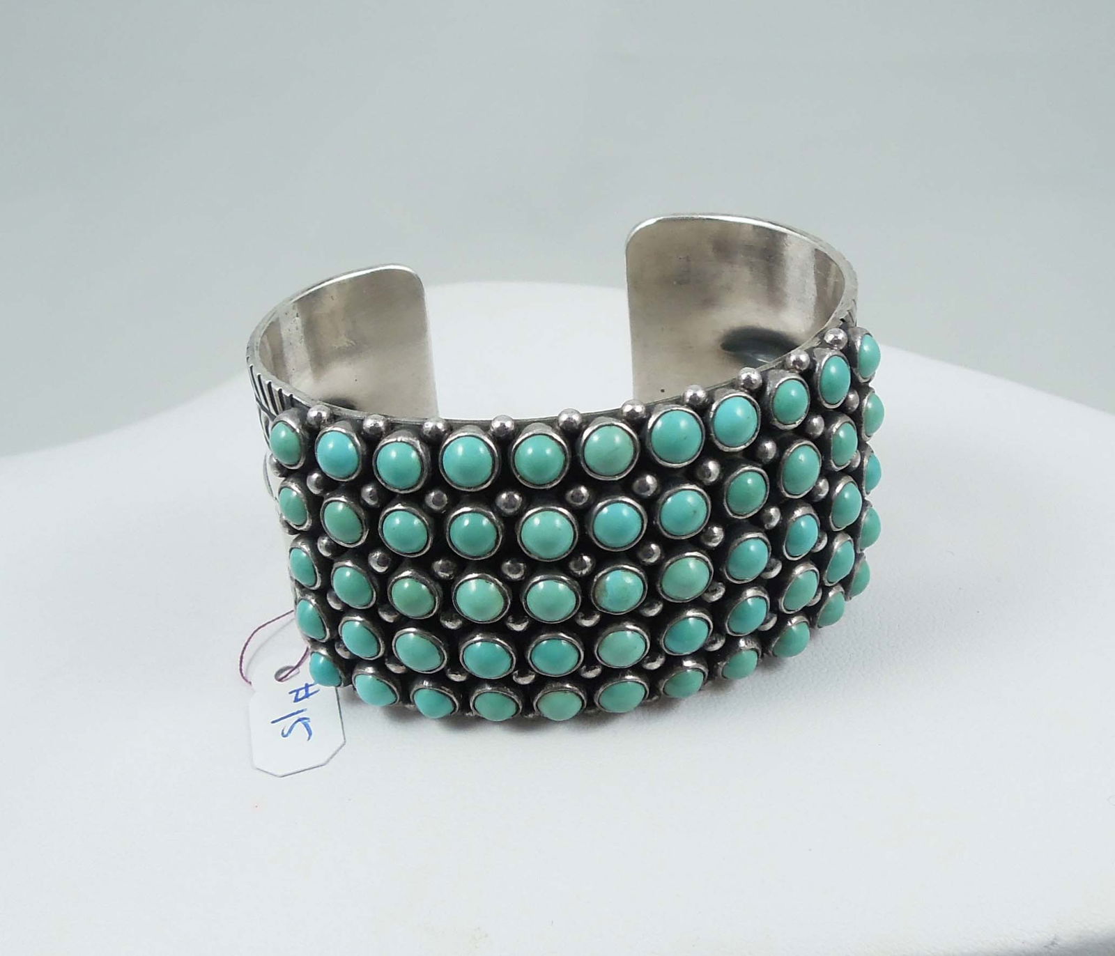 VINTAGE HEAVY NATIVE AMERICAN STERLING SILVER & TURQUOISE CUFF (1 of 2)