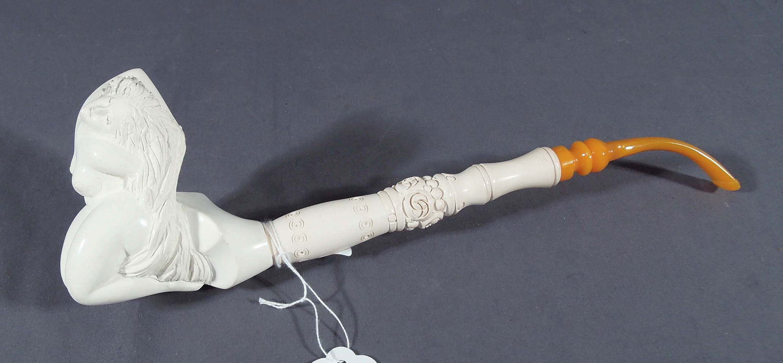 VINTAGE VERY FINE HAND CARVED MEERSCHAUM PIPE: Intricate carving nude reclining woman. Very good condition. 13" long.