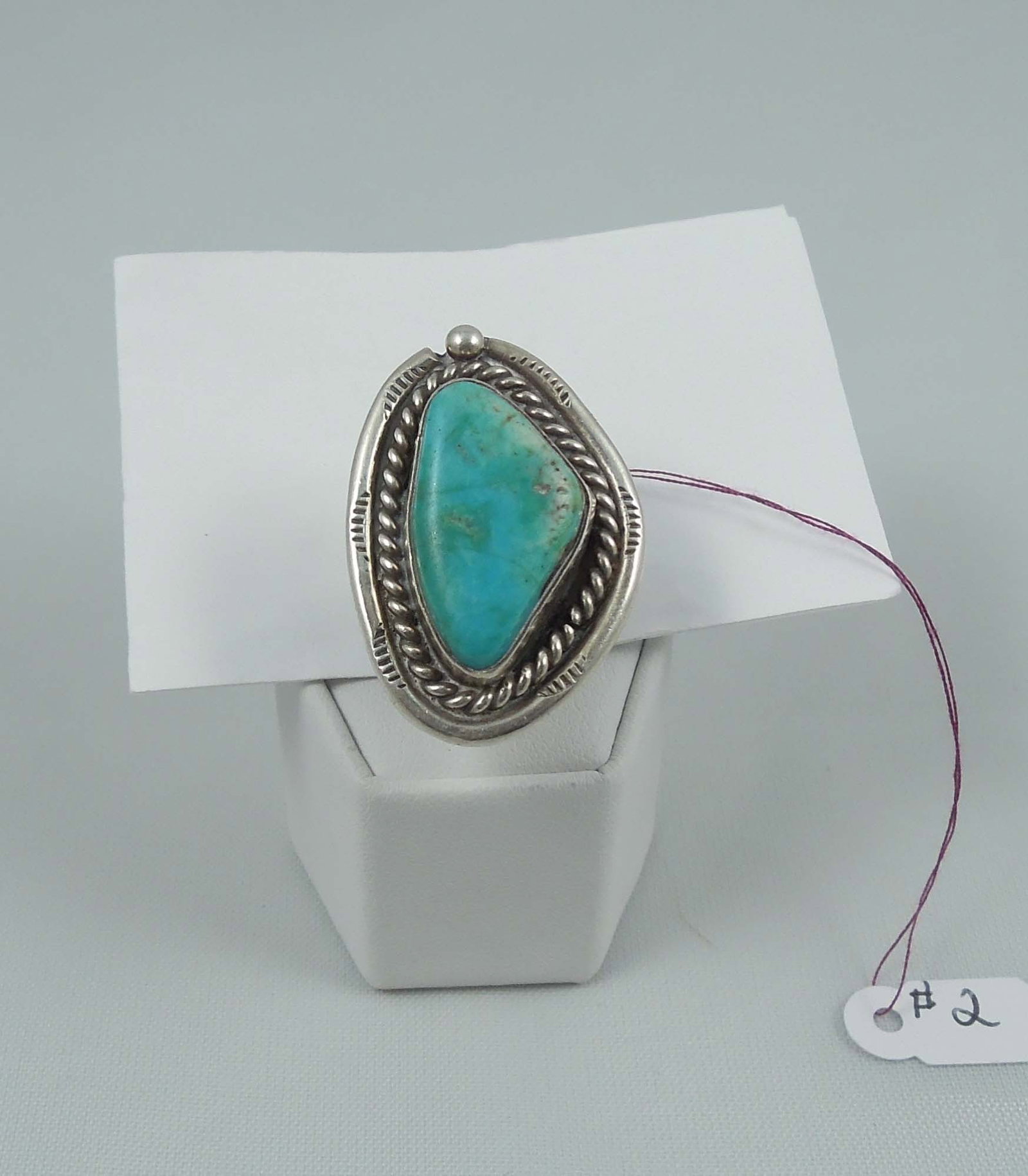 VINTAGE NATIVE AMERICAN STERLING SILVER & TURQUOISE RING: Ring set with a fine free form turquoise. Size 7.