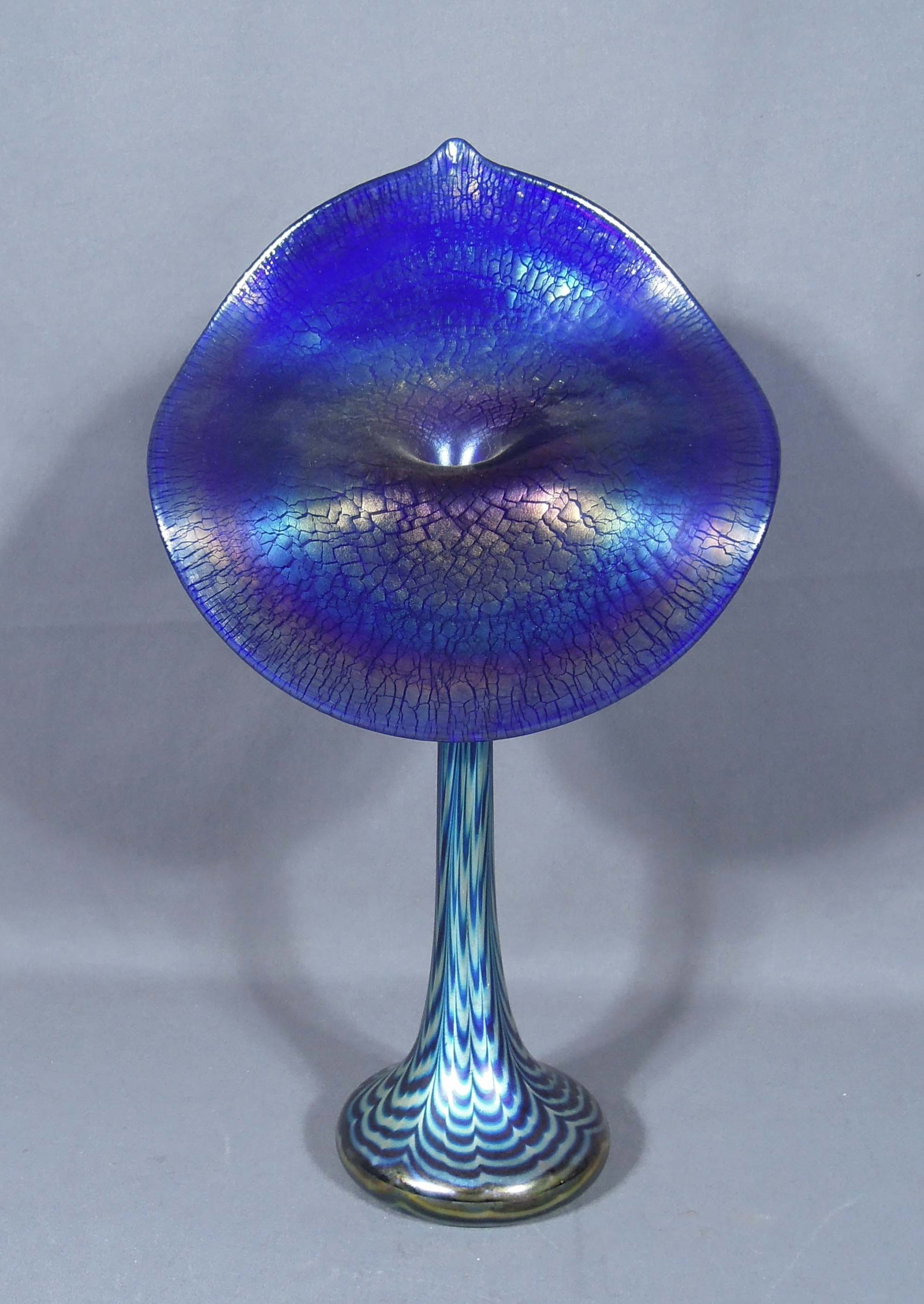 STEVEN CORREIA HAND BLOWN ART GLASS "JACK IN THE PULPIT" (1 of 4)