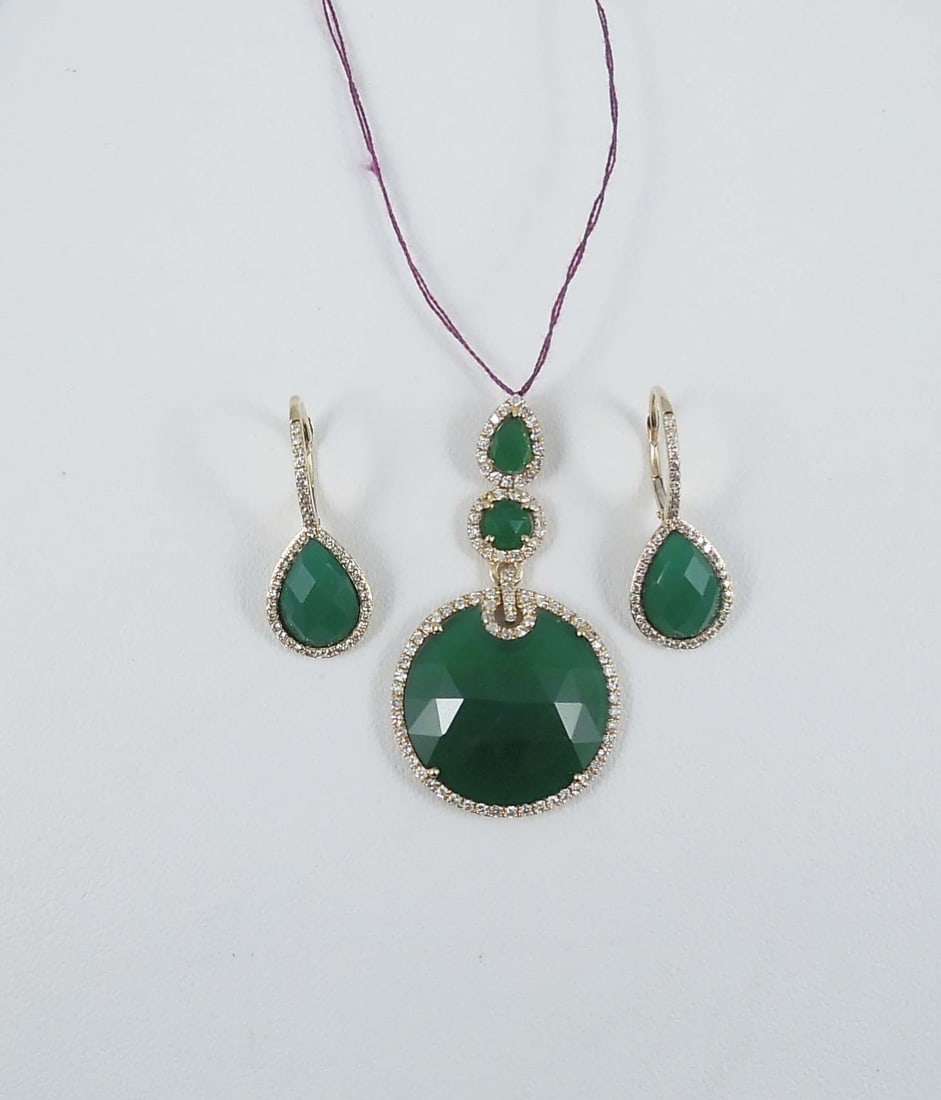 LADIES 14K Y.G., CHRYSOPHASE & DIAMOND PENDANT AND EARRING ENSEMBLE: Drop pendant wth three chrysophase. Each surrounded by a single row of full cut round diamonds. Matching earrings. Total dilamond weight approx. 1 ct.