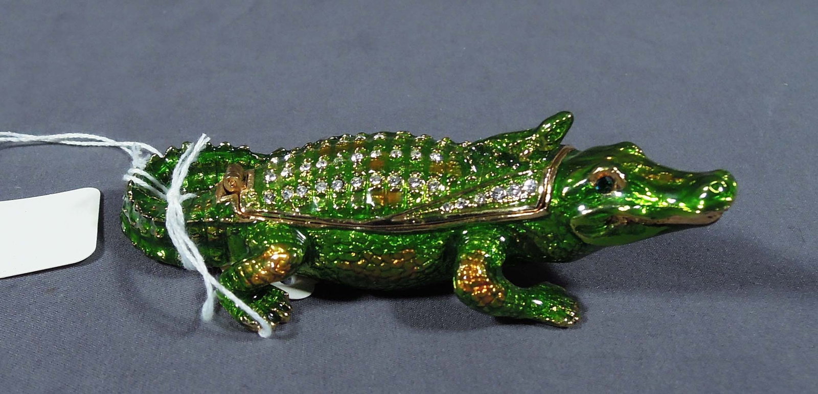 METAL, ENAMEL & RHINESTONE ALLIGATOR WITH BABY TRINKET BOX: 1 1/2" high, 4 1/2" long.
