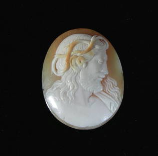 ANTIQUE CAMEO OF CHRIST: ANTIQUE CAMEO OF CHRIST 1 1/4" high, 1" wide
