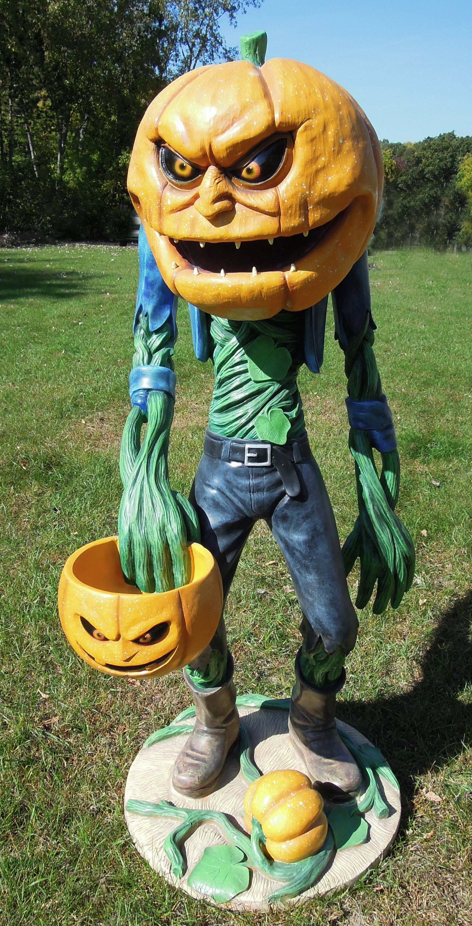 LARGE HAND PAINTED RESIN SCULPTURE OF SCARY PUMPKIN HEAD (1 of 2)