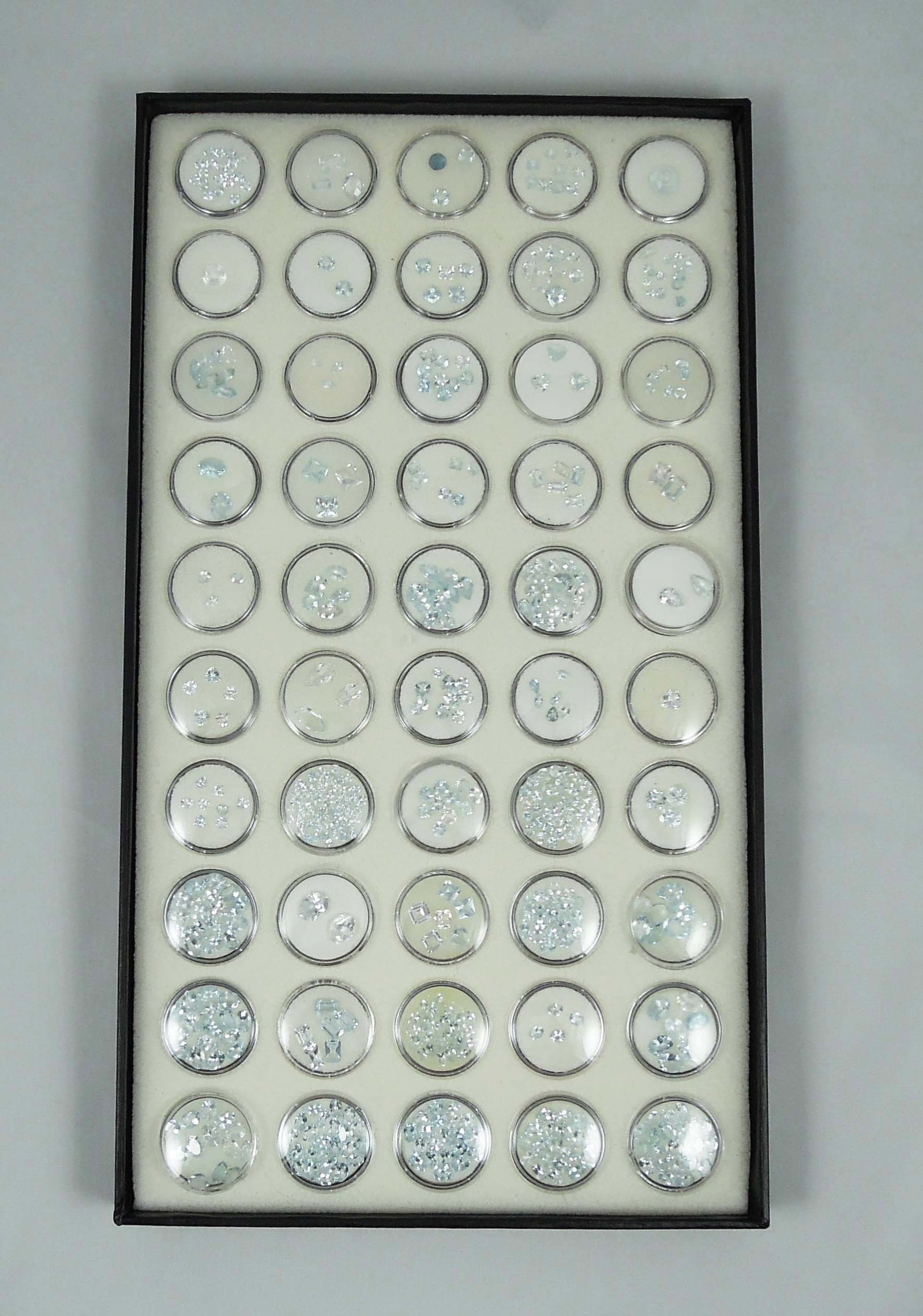 CASED BOX OF LOOSE NATURAL AQUA MARINE (1 of 1)
