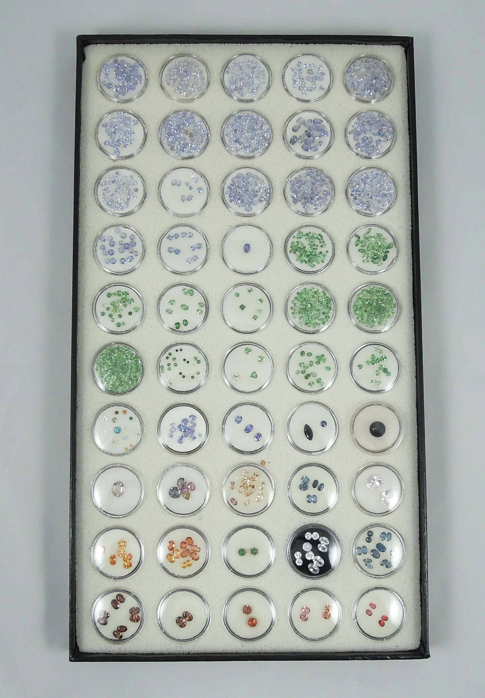 CASED BOX OF 100'S CTS. OF NATURAL GEMSTONES (1 of 1)