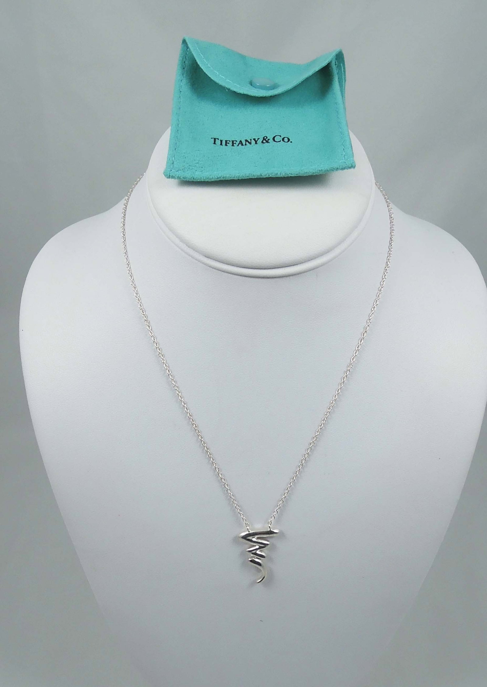 TIFFANY & CO. PALOMA PICASSO STERLING SILVER ZIG-ZAG NECKLACE: Signed. Original Tiffany & Co. pouch included.