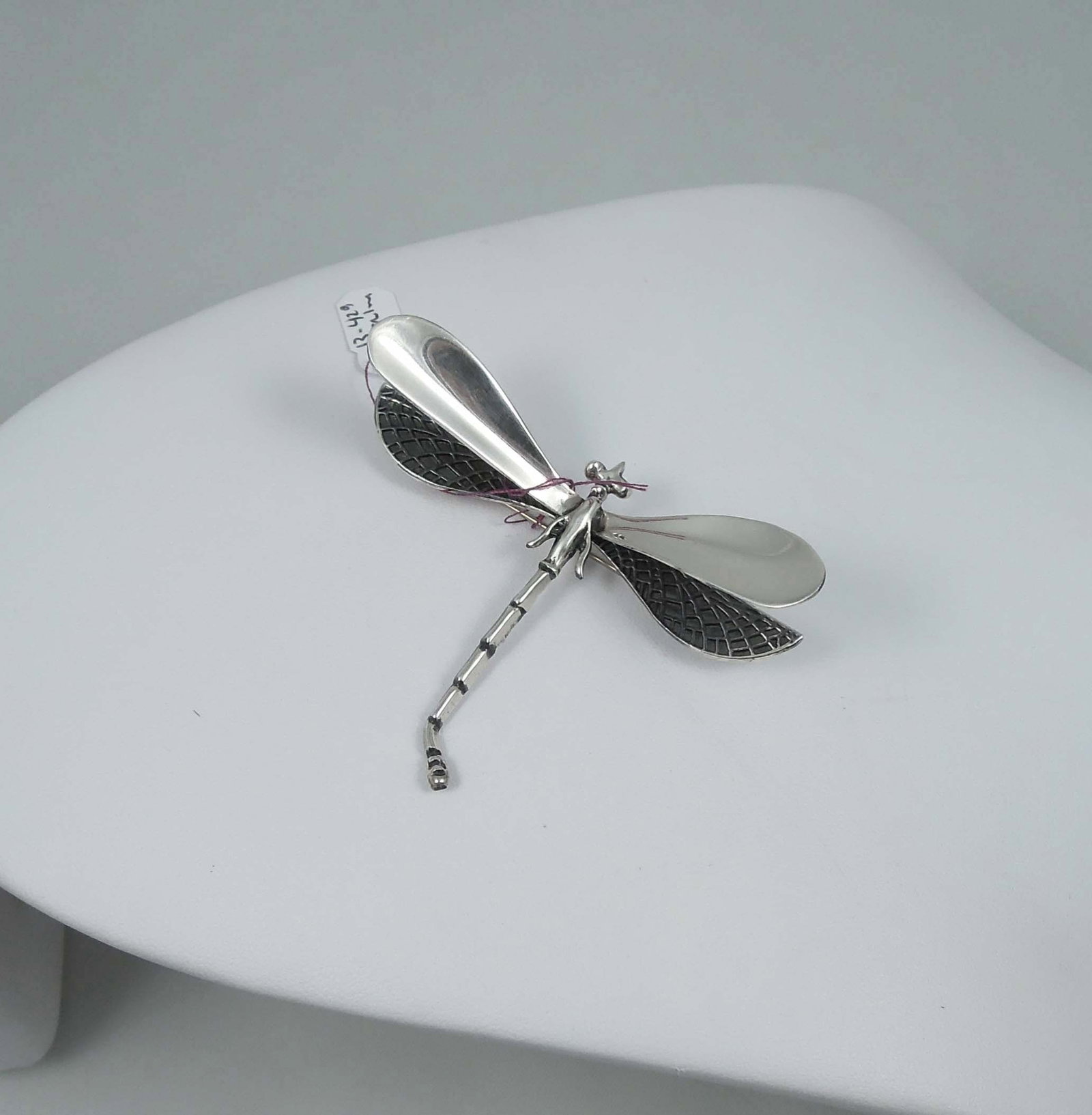 LARGE STERLING SILVER BROOCH (1 of 1)
