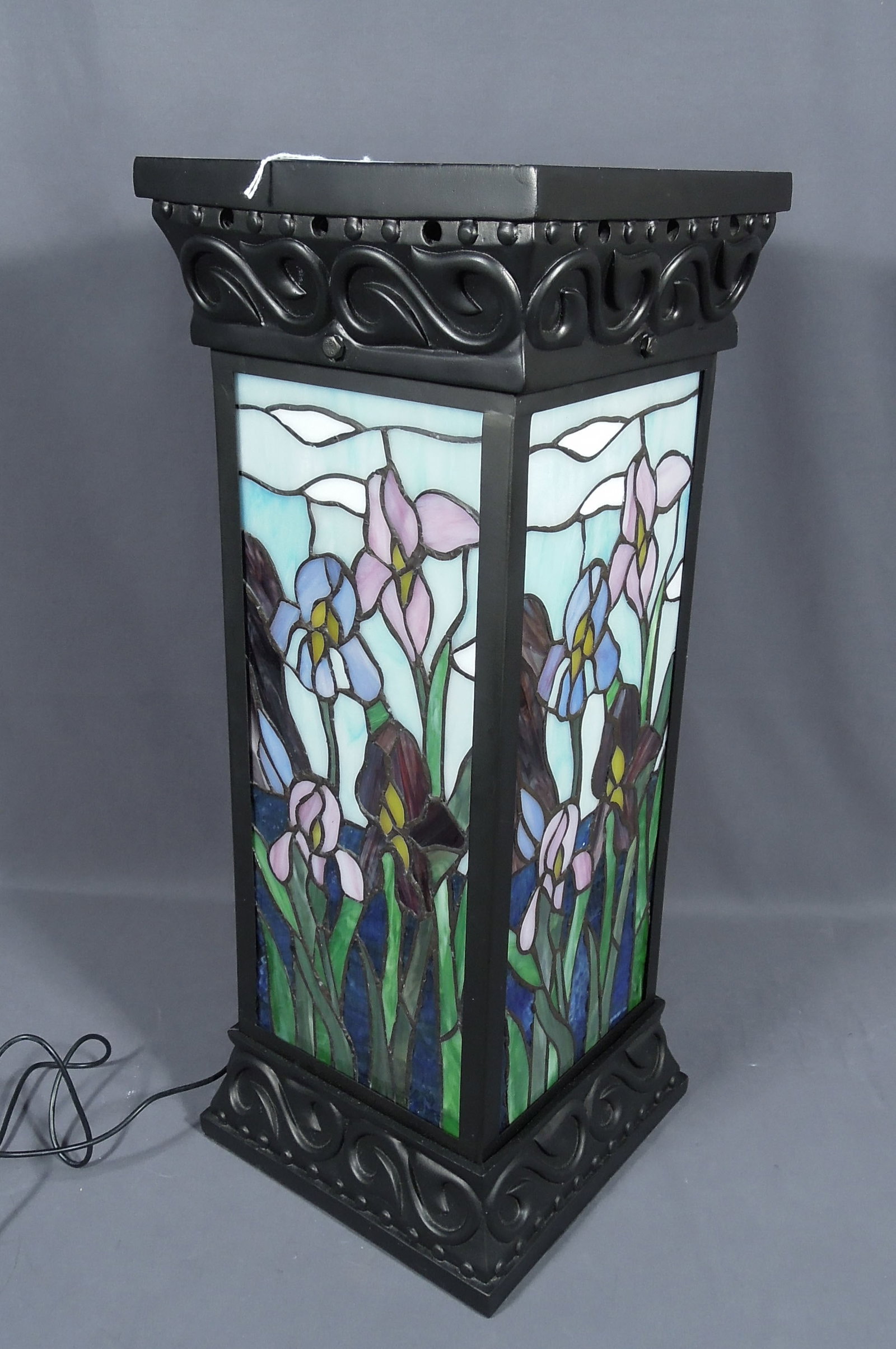 DALE TIFFANY COMPOSITION AND LEADED GLASS IRIS COLUMN LIGHT UP PEDESTAL: Excellent condition. Original Dale Tiffany stamp on base. 23 1/4" x 9" sq.