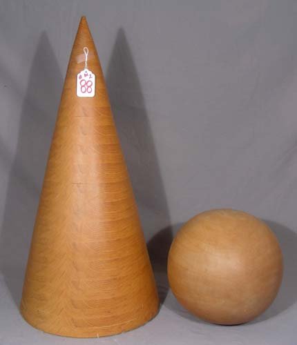 VERY RARE TWO PIECE WOODEN MODELS OF THE 1939 TRYLON & (1 of 1)