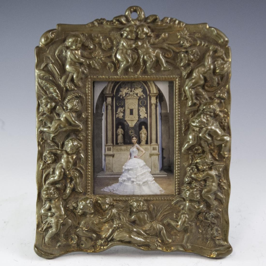 Dore Bronze Putti Picture Frame (1 of 2)