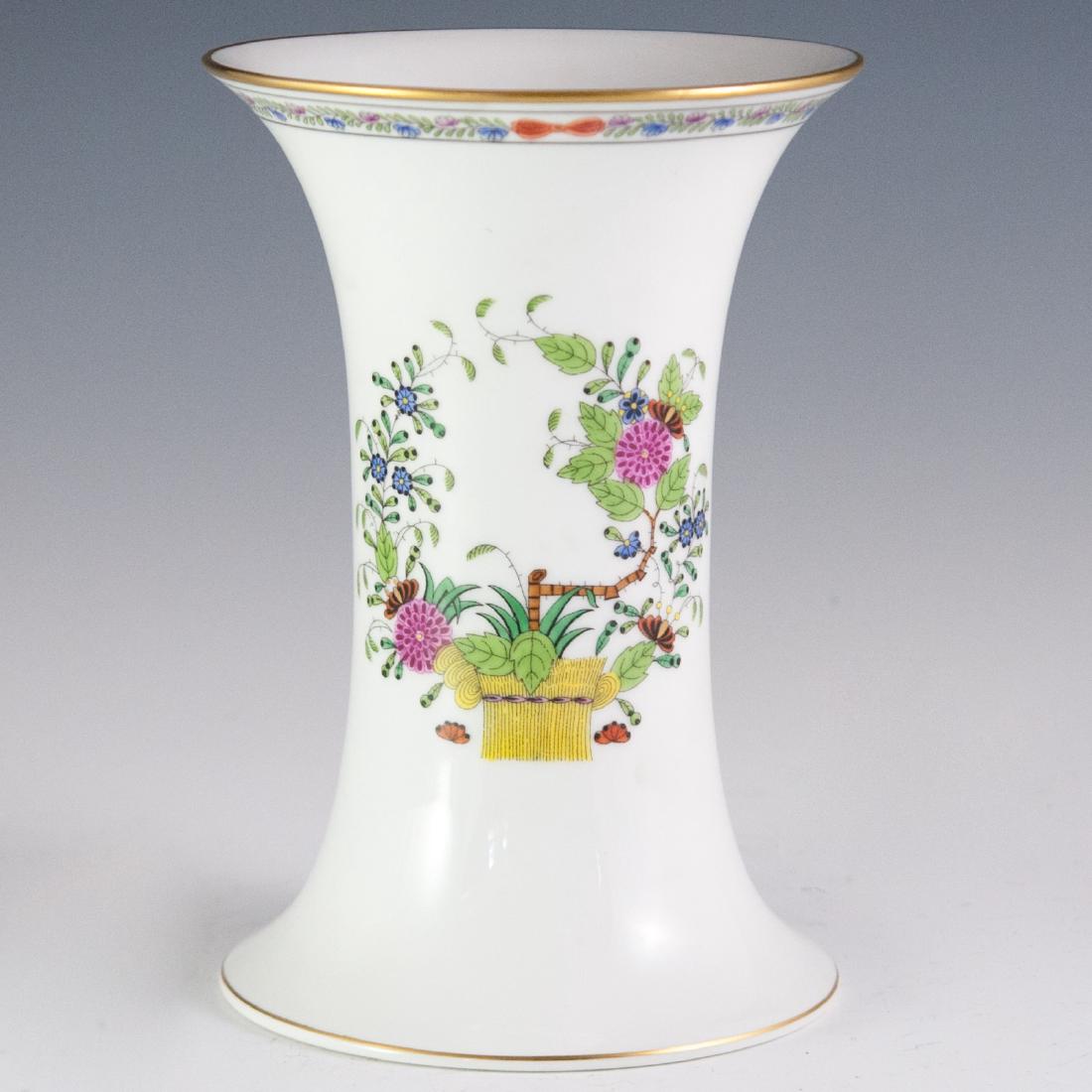 Herend Porcelain "Indian Basket (FD)" Vase (1 of 3)