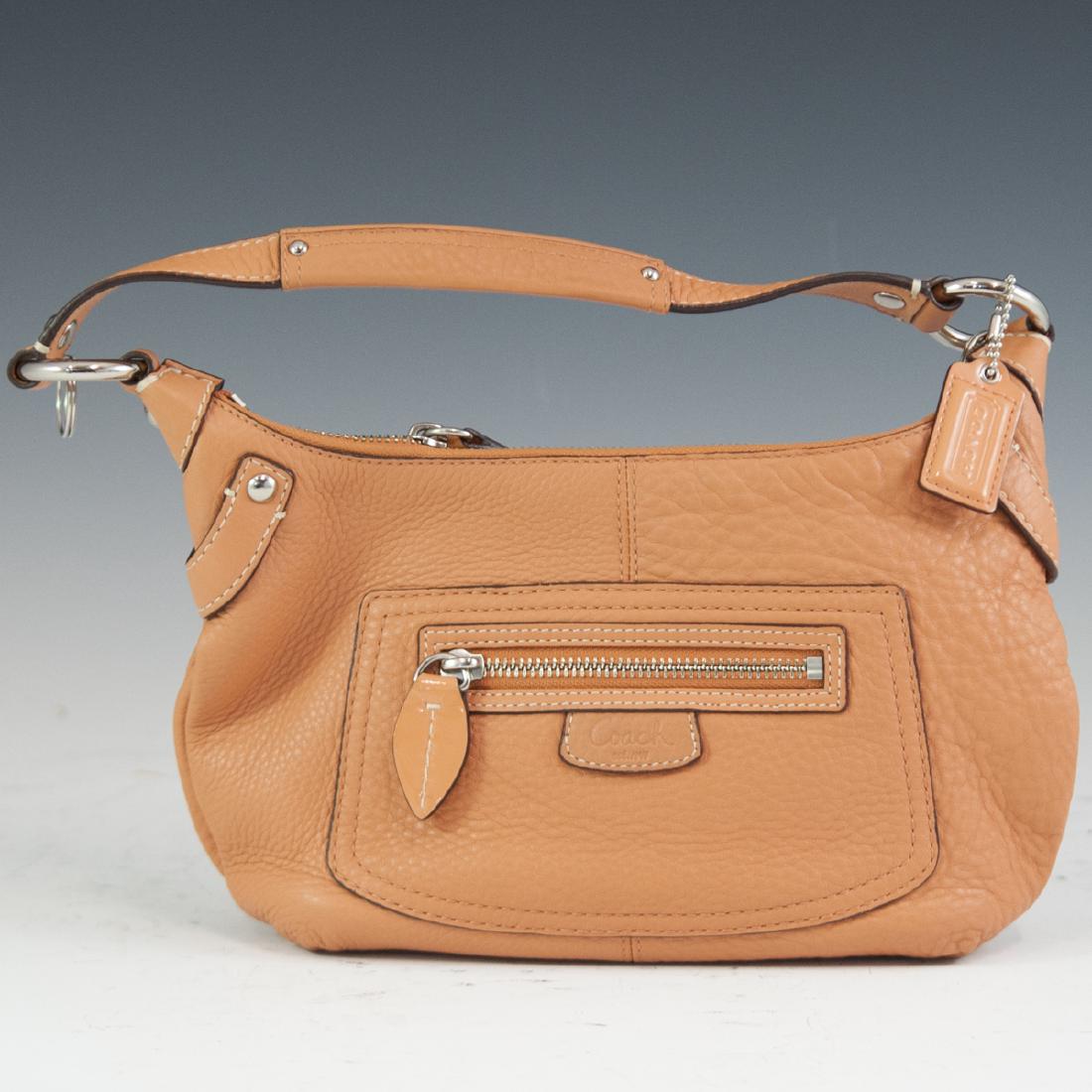 Coach Leather Purse (1 of 5)