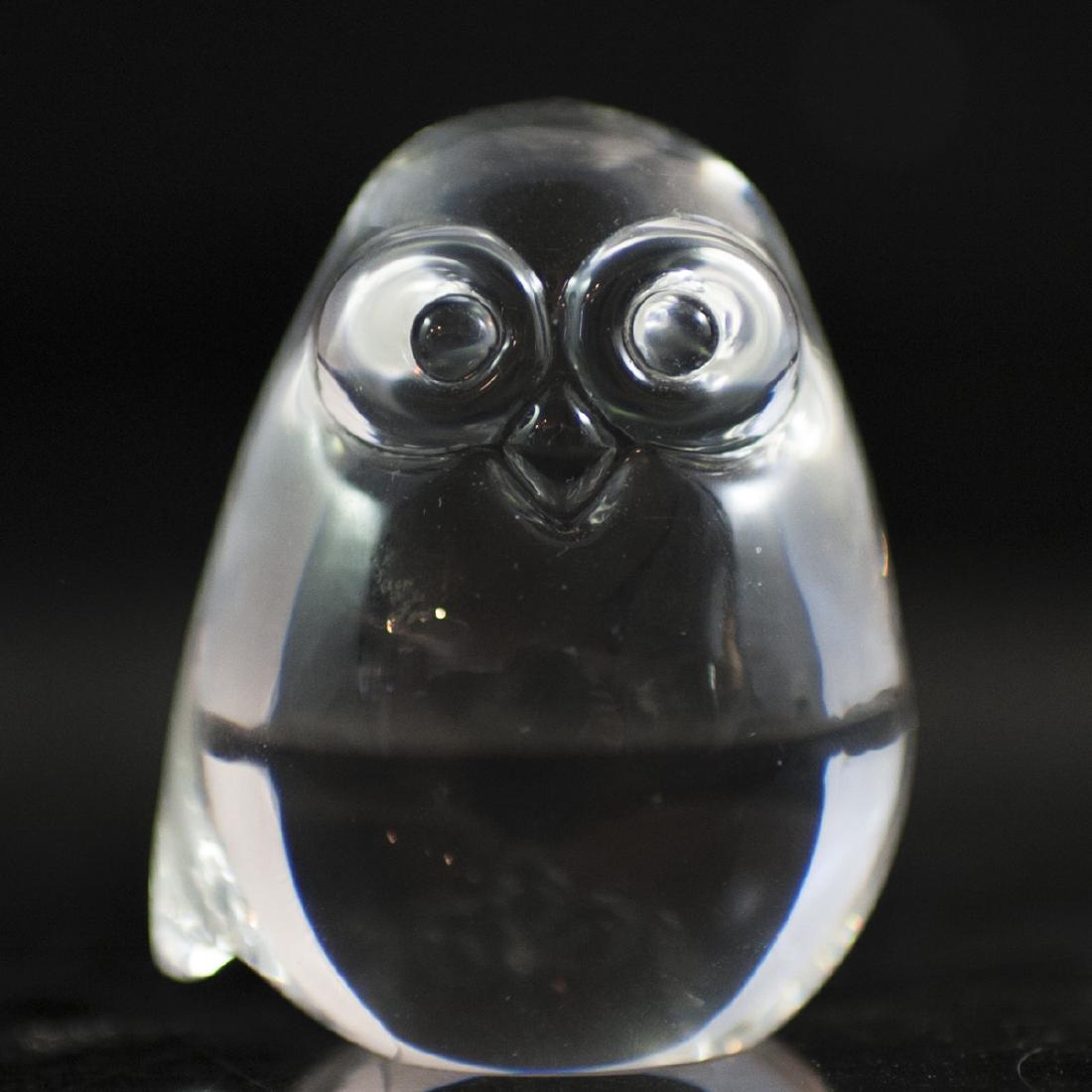 Steuben Crystal Penguin Paperweight (1 of 2)