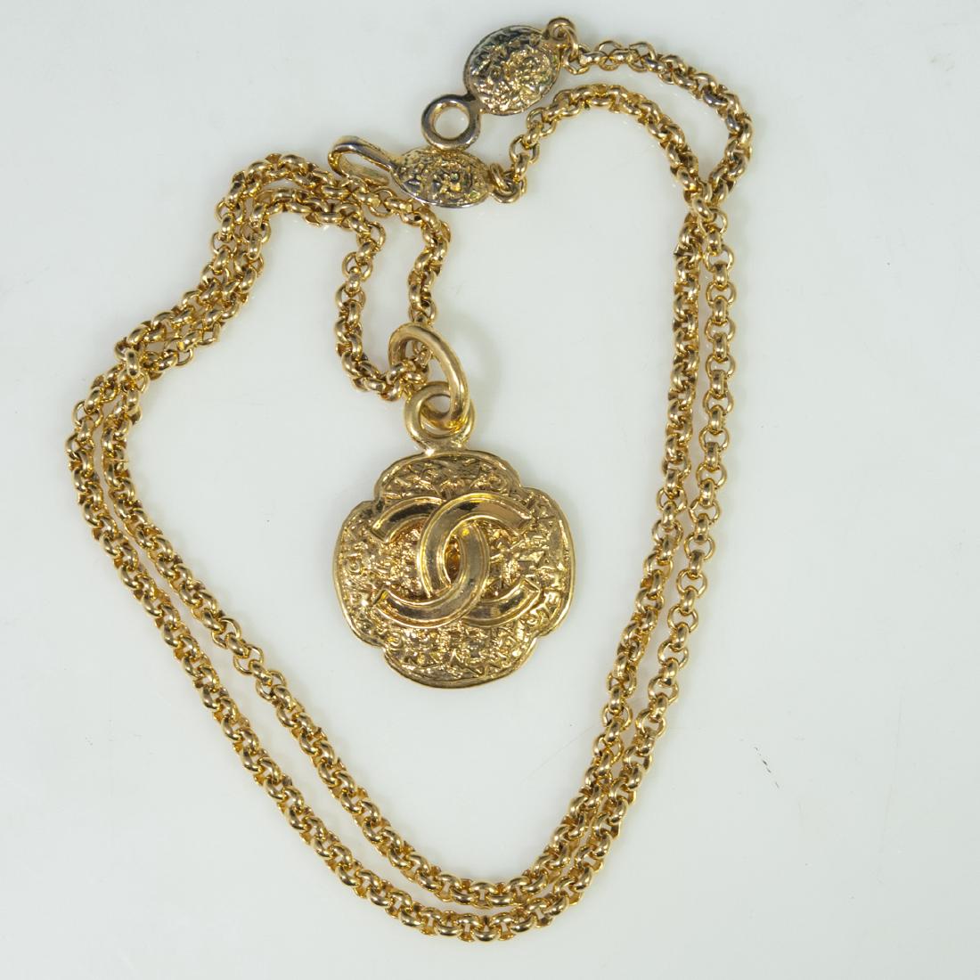 Chanel Style Gold Plated Necklace & Pendant (1 of 3)