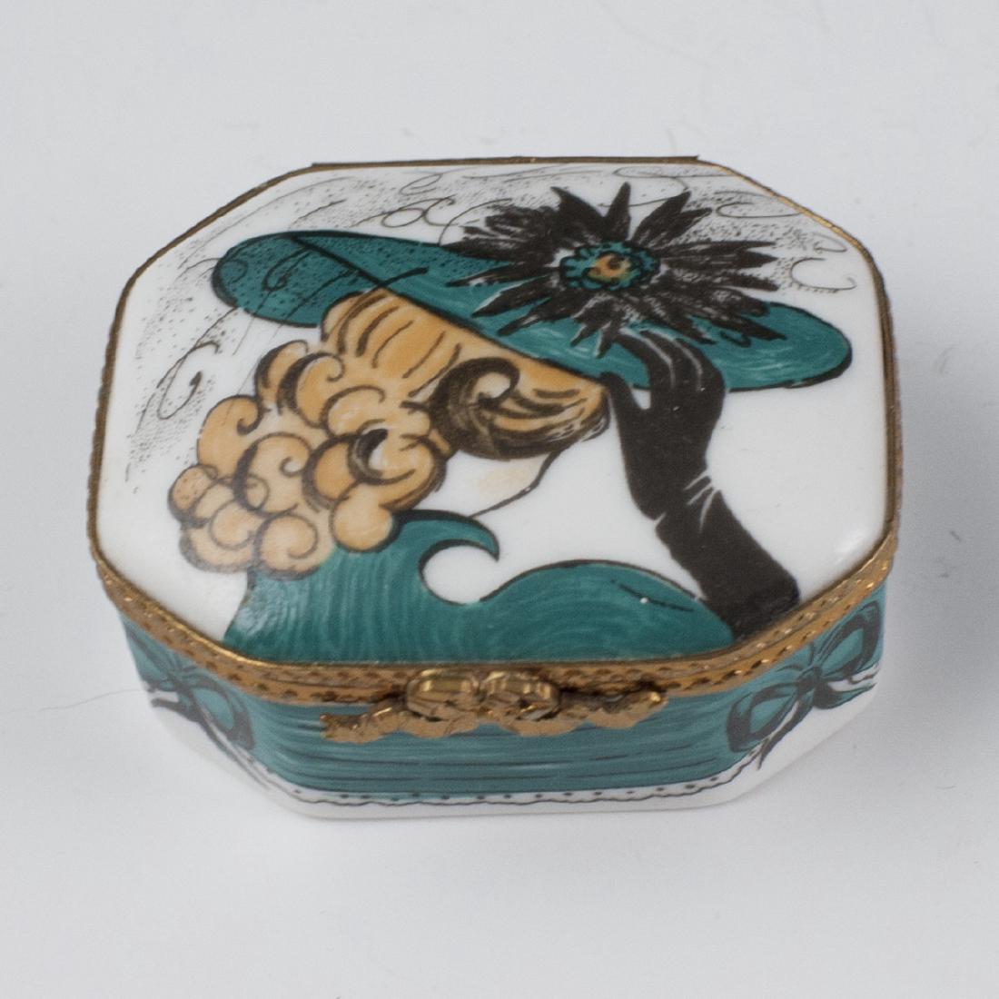Limoges Porcelain Pill Box (1 of 3)
