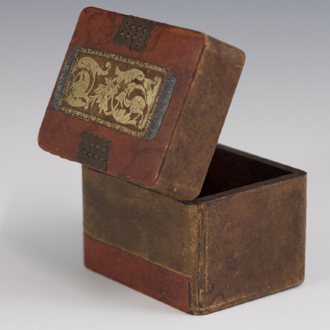 Wooden Leather Lined Box (1 of 3)