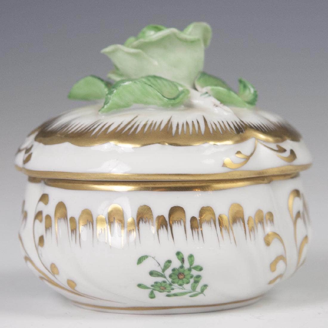 Herend Porcelain "Apponyi Verte" Deckeldose (1 of 4)