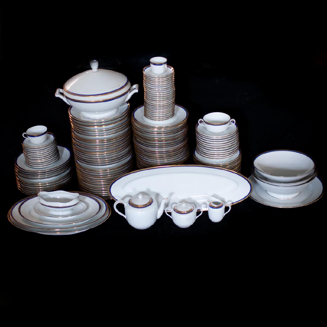 228 Richard Ginori China Set