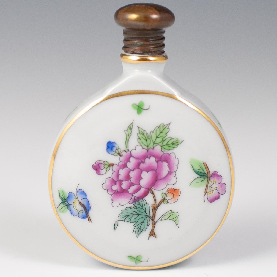 Herend "Queen Victoria" Porcelain Perfume Bottle (1 of 3)