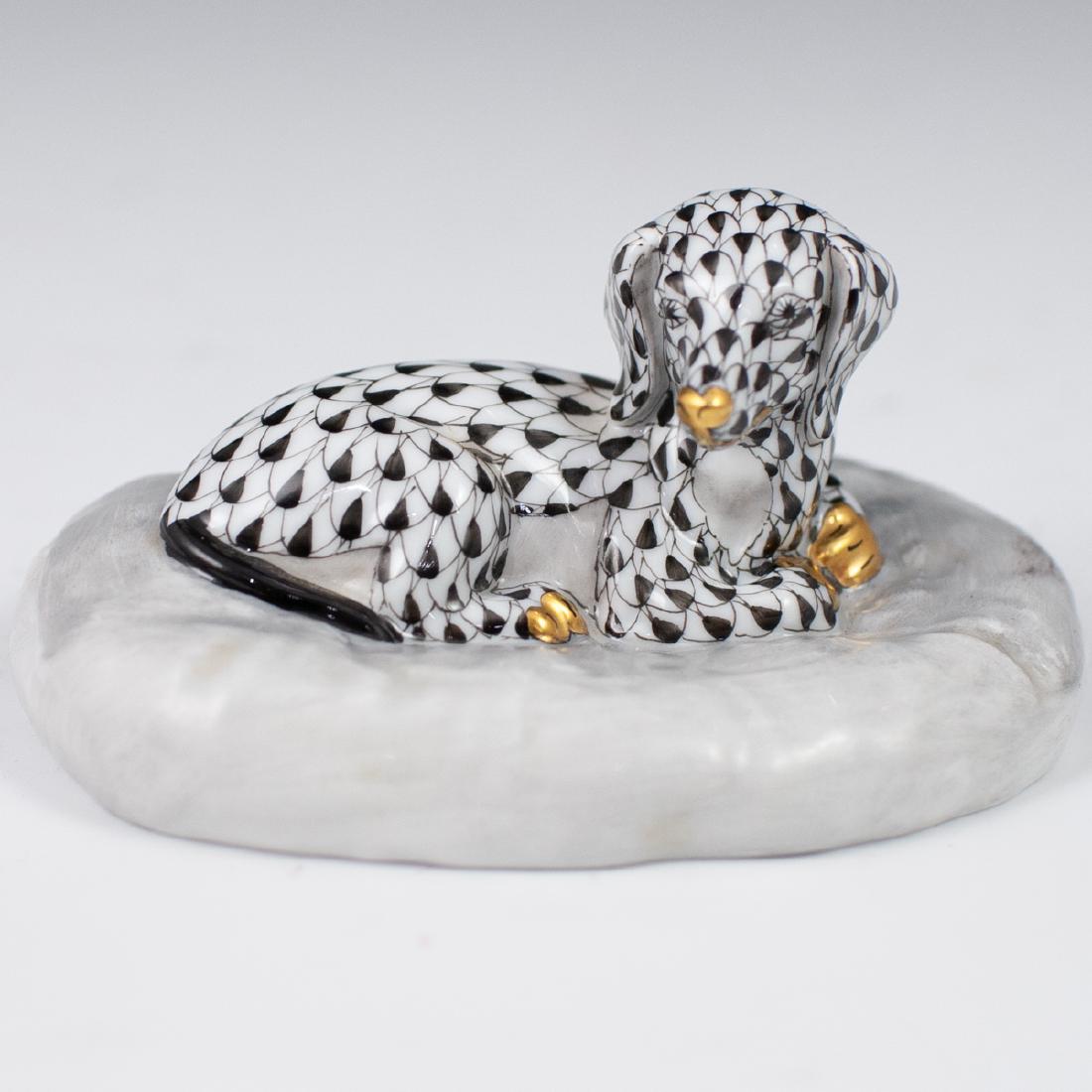 Herend "Black Fishnet" Dog Porcelain (1 of 4)