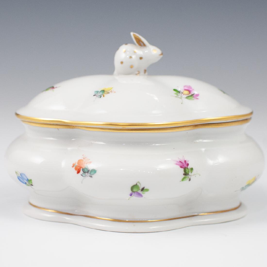Herend Porcelain "Lindsay" Rabbit Box (1 of 5)