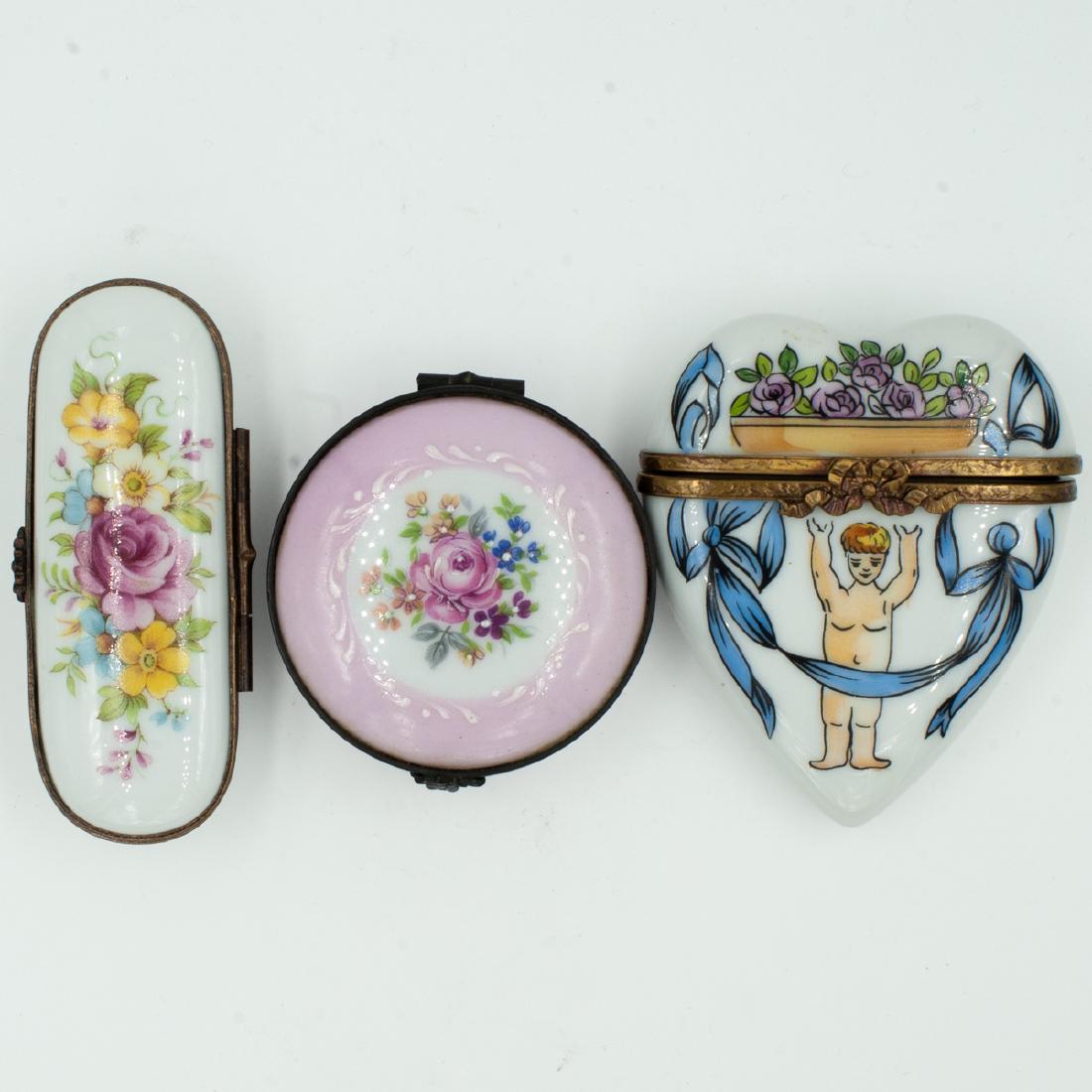 (3 Pc) Limoge Porcelain Pill Boxes (1 of 6)
