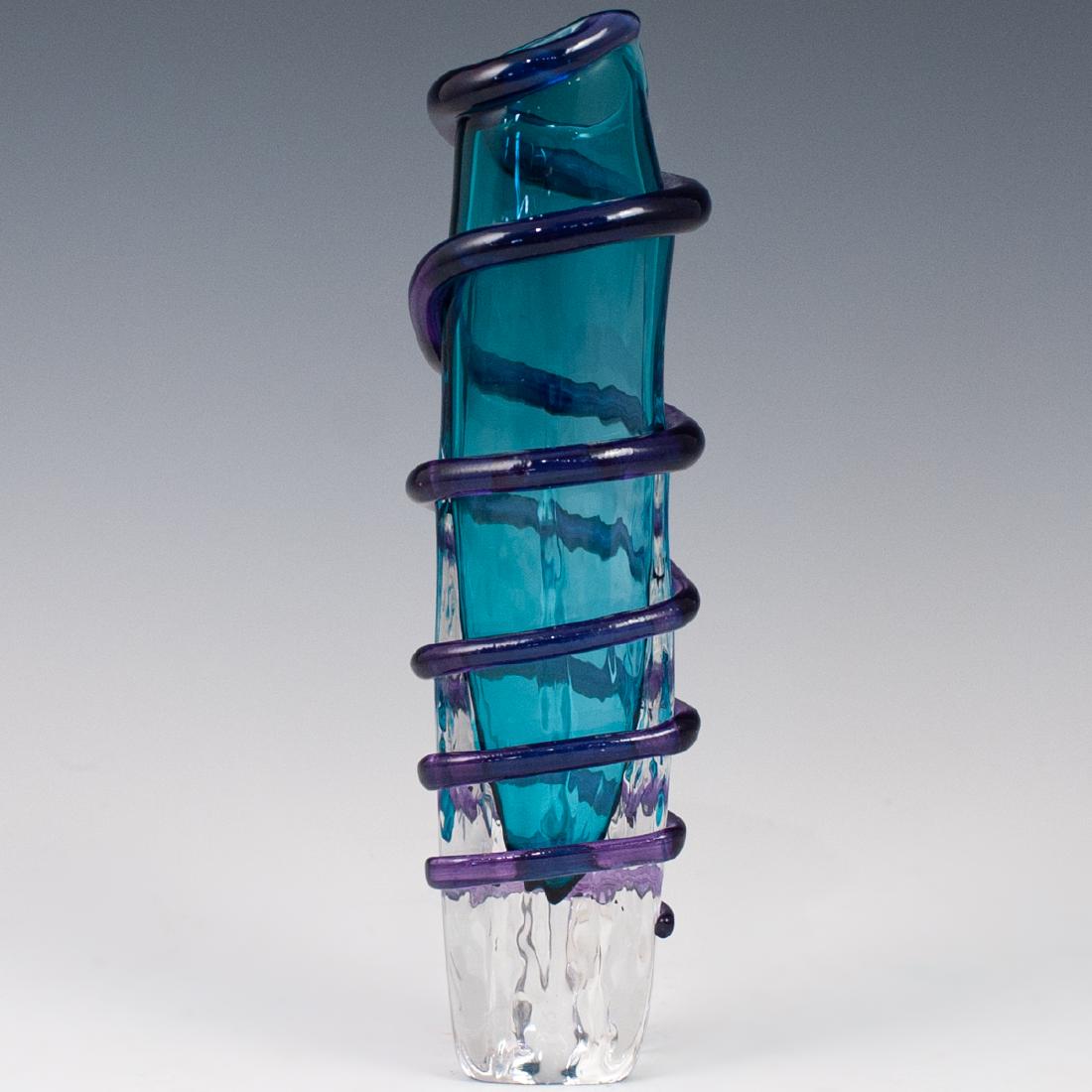 Art Glass Colored Vase Signed. (1 of 4)