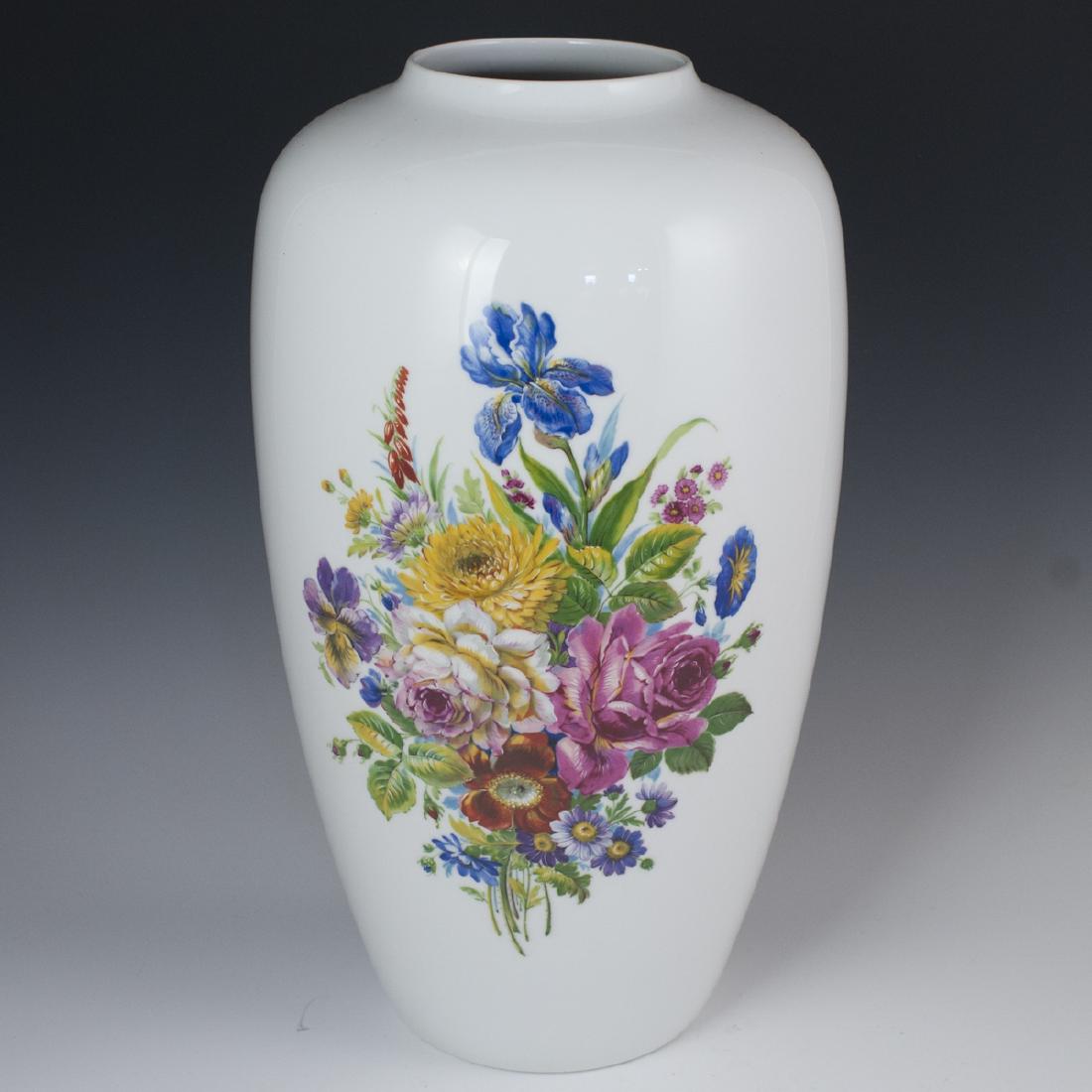 Large Heinrich Porcelain Vase (1 of 7)