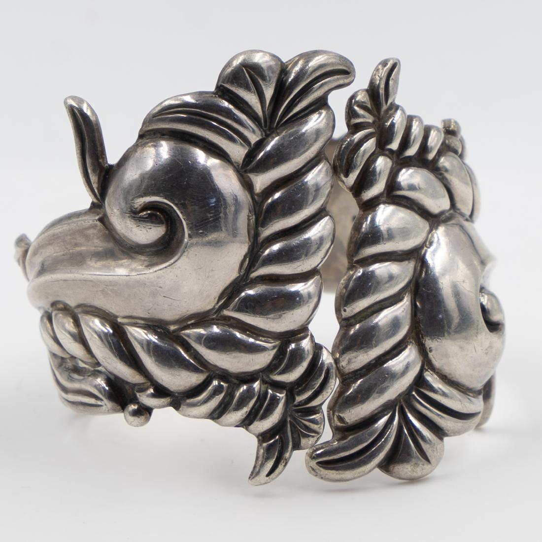 Sterling Clapper Bracelet (1 of 4)