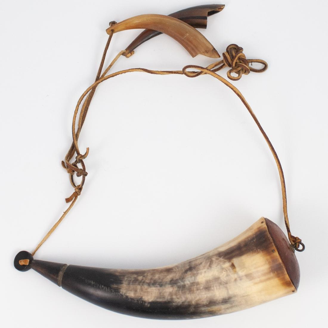 Antique Powder Horn (1 of 4)