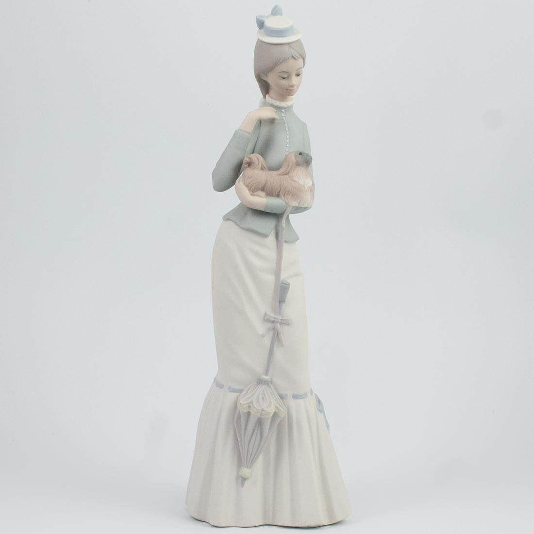 Lladro Porcelain Figurine (1 of 4)