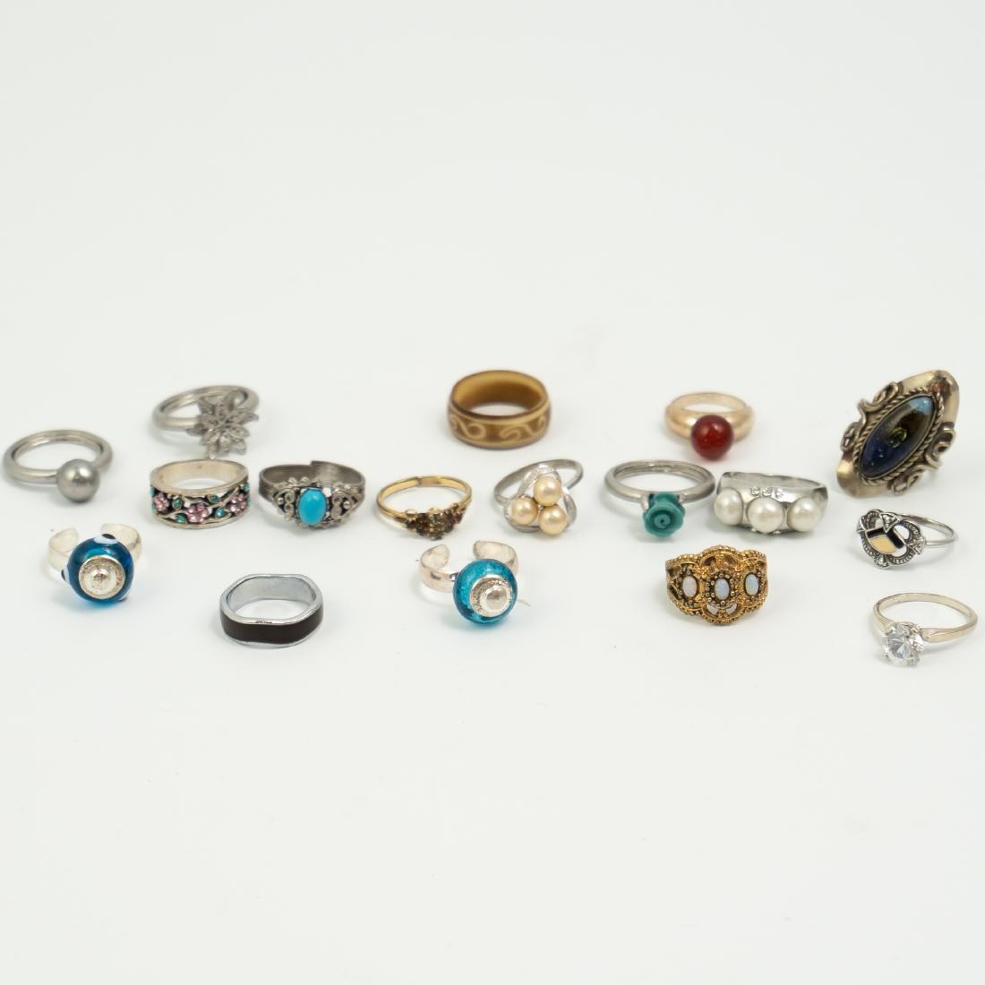 (16 Pc) Assortment Of Custome Rings (1 of 6)