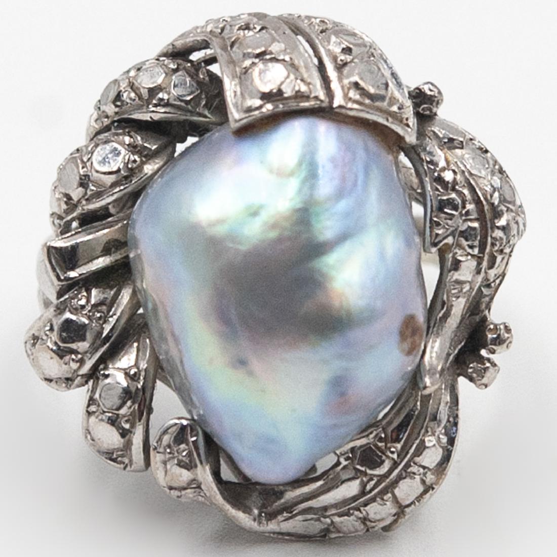 14k White Gold and Pearl Ring (1 of 2)