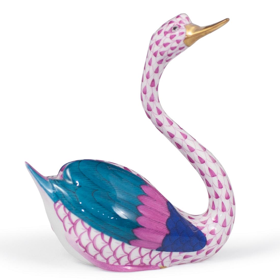 Herend Fishnet Swan Figurine (1 of 3)