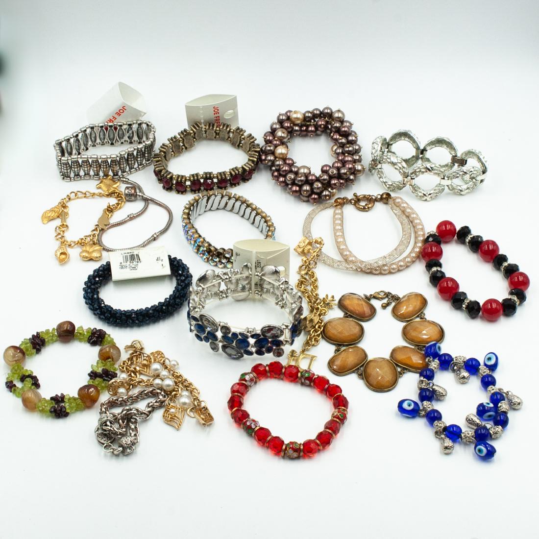 (20 Pc) Lot of Costume Jewelry - Bracelet (1 of 5)
