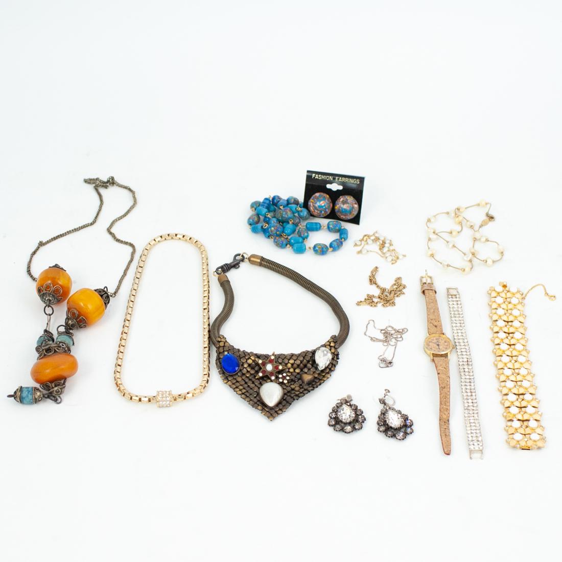(21 Pc) Miscellaneous Costume Jewelry (1 of 7)
