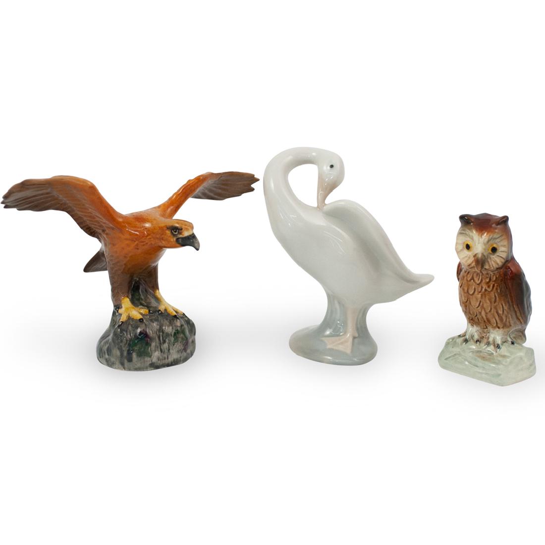 (3 Pc) Miscellaneous Porcelain Figurines (1 of 3)