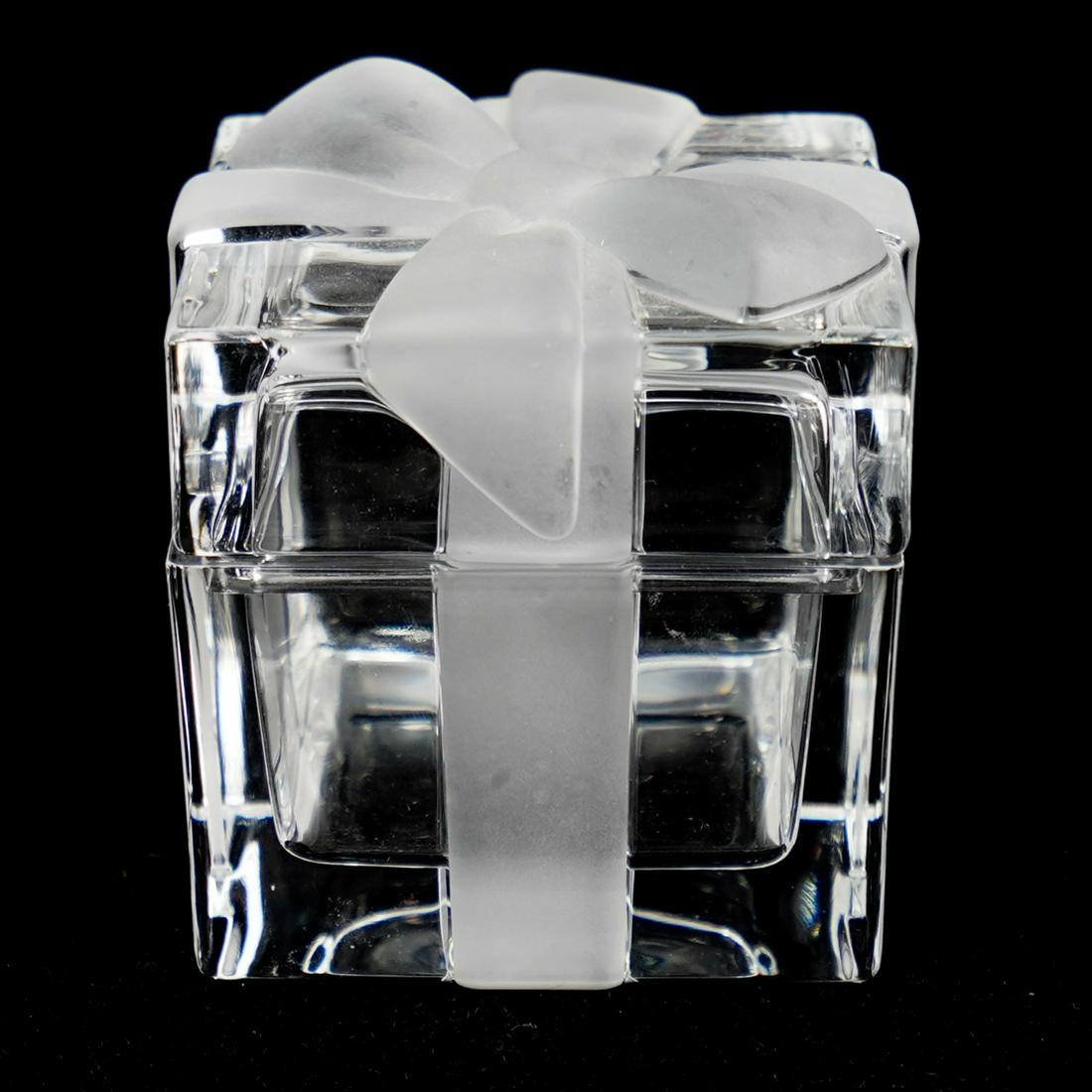 Tiffany & Co. Crystal Gift Box Paperweight (1 of 5)