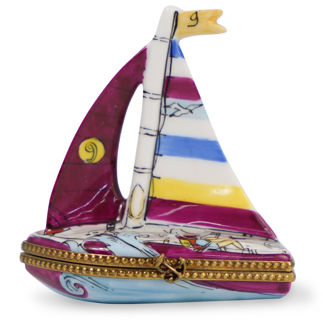 Vintage Limoges Porcelain Pill Box (1 of 4)