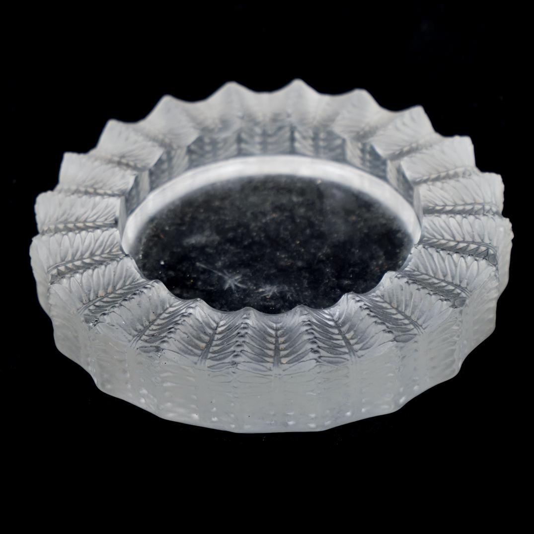 Lalique Crystal "Jamaican" Ashtray (1 of 3)