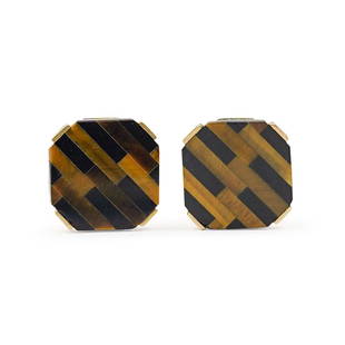 14k Gold, Tiger Eye and Onyx Cufflinks: DESCRIPTION: A pair of 14k yellow gold cufflinks decorated with alternating Tiger Eye and Onyx strips, marked along the side "14k". Total Weight: 8.6 Grams (5.5 Dwt) CIRCA: 20th Cent. ORIGIN: USA DIME