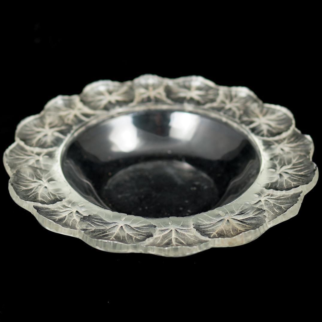 Large Lalique Crystal "Honfleur" Dish (1 of 4)