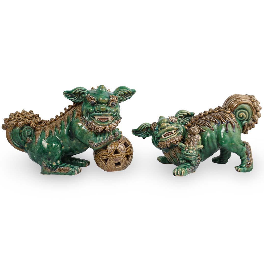 Pair of Chinese Sancai Ceramic Foo Dogs (1 of 9)