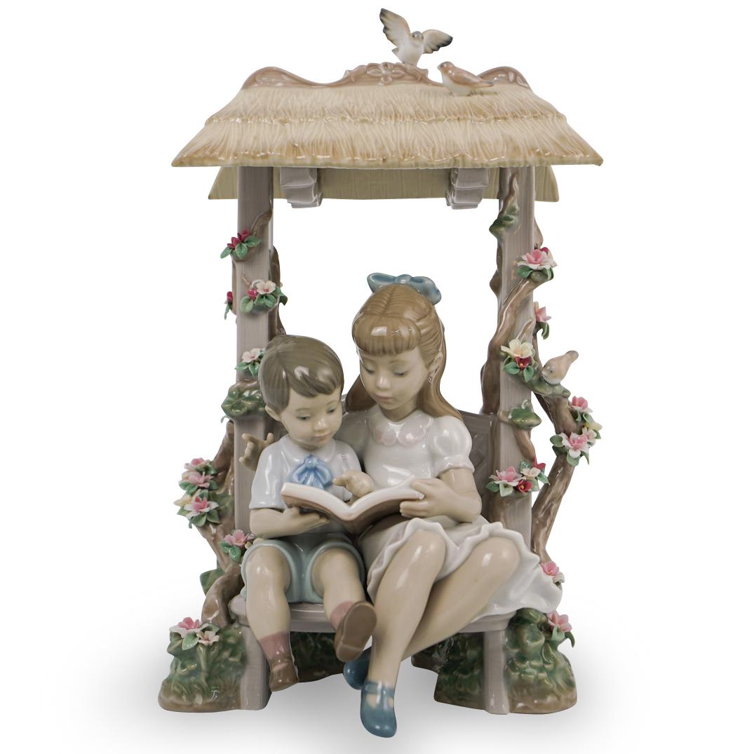 Lladro "Children Reading" Porcelain Figurine (1 of 5)