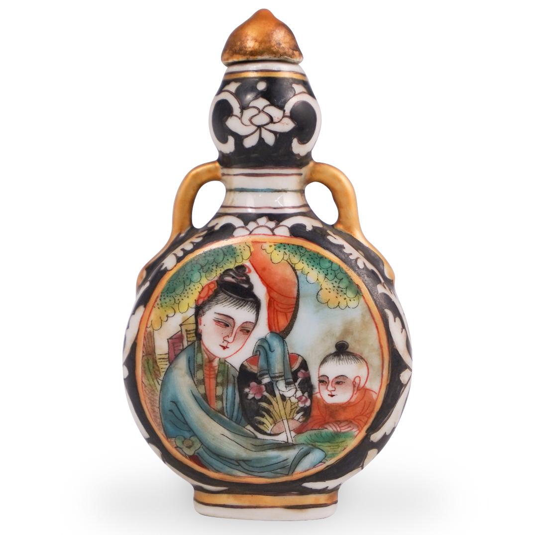 Chinese Hand Painted Porcelain Snuff Bottle (1 of 3)