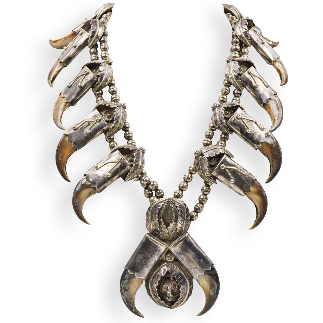 Navajo C.F Sterling Silver Bear Claw Necklace (1 of 5)