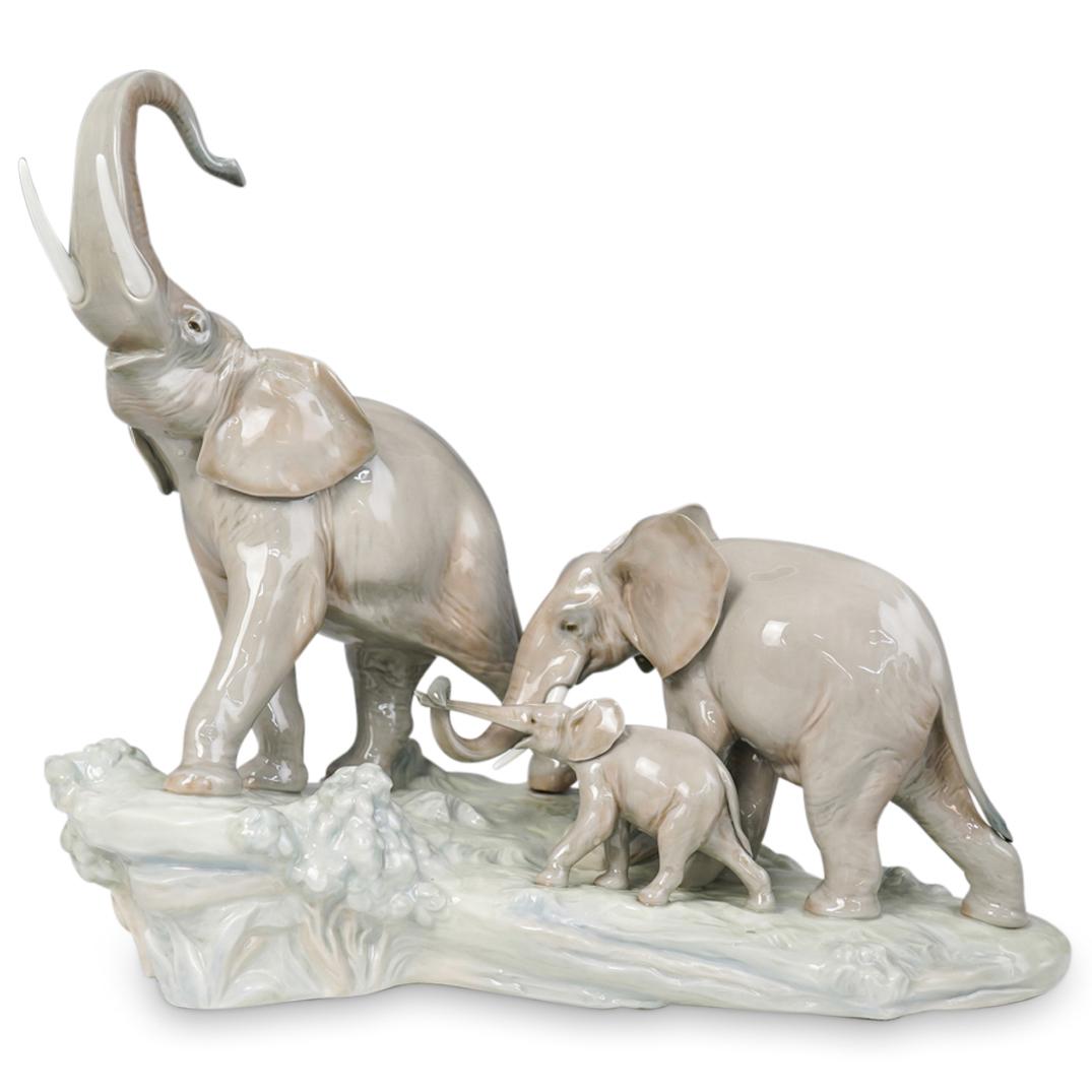Lladro "Elephant Family" Porcelain (1 of 5)
