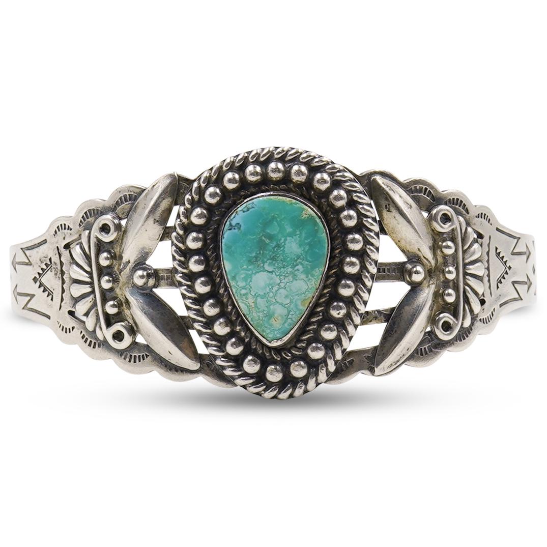 Navajo Style Sterling Silver Bracelet (1 of 4)